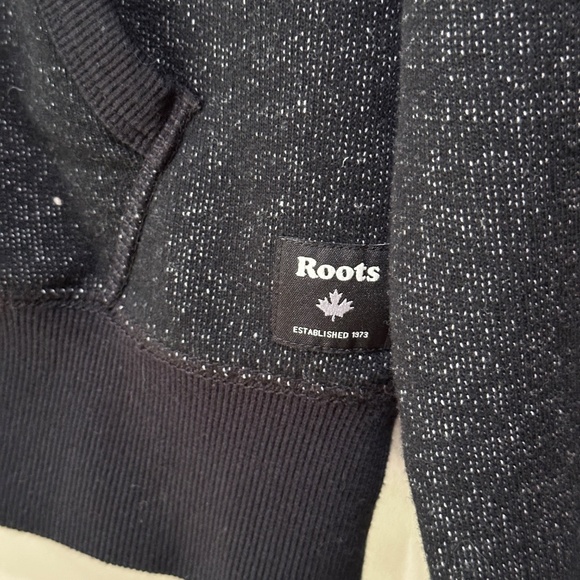 Black and Gray Roots Hoodie Size S - Picture 3 of 5